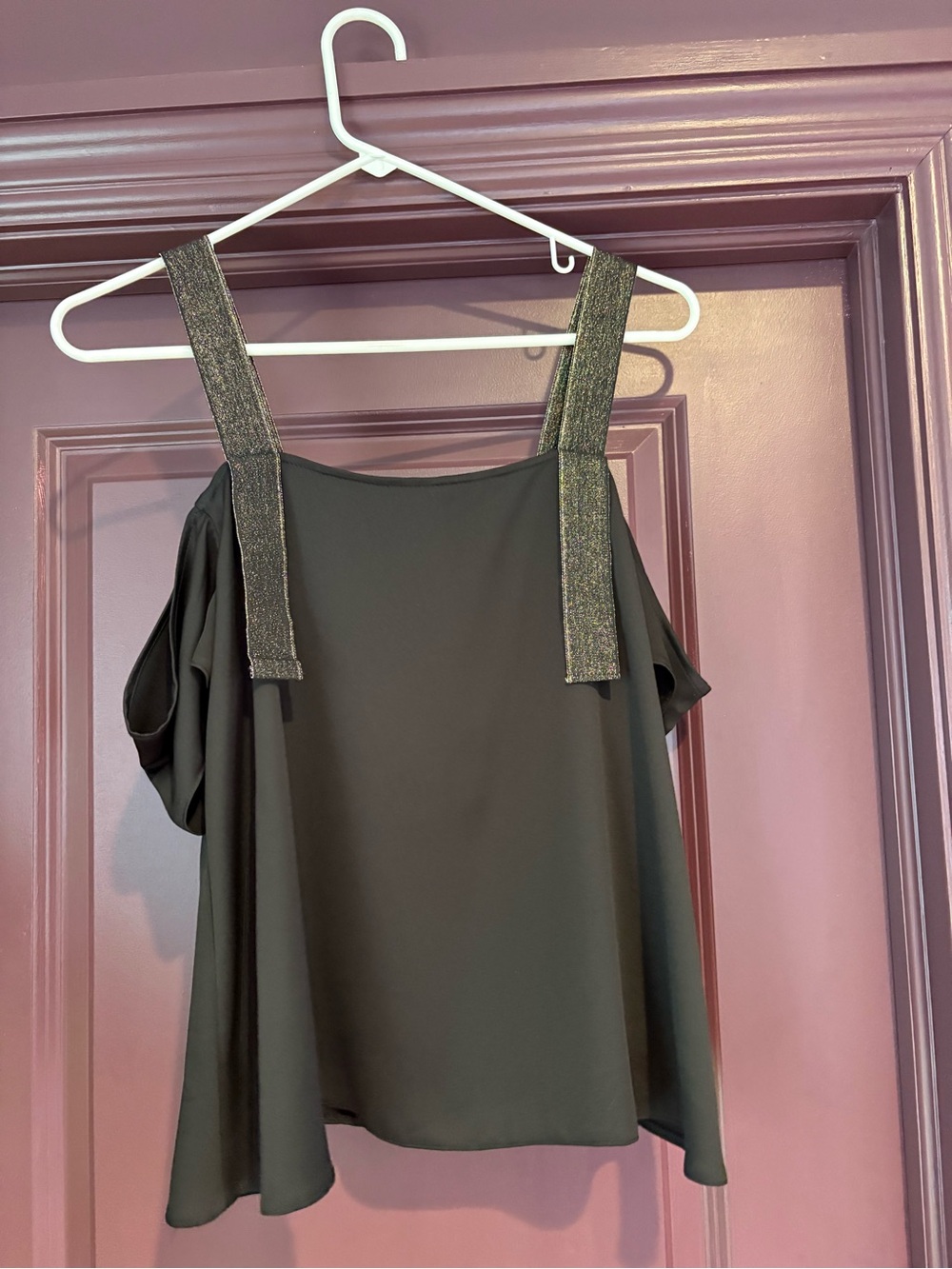 Womens Black Cold-Shoulder Tank Top with Metallic Straps